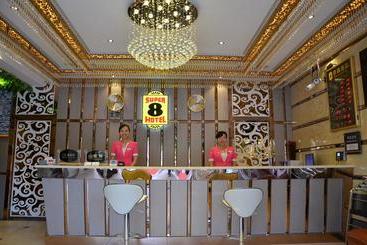 فندق Super 8 Langzhong Passenger Transportation Center