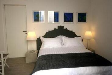 مبيت وإفطار Ca' De Tobia