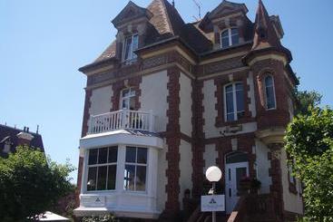 בית מלון כפרי La Maison D'emilie