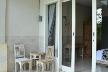 پانسیون Asung Guesthouse