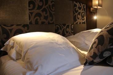 هتل B Lodge