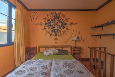 Red Star Surf   Hostel