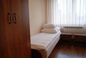 هتل Nocleg Pod åšwierkiem