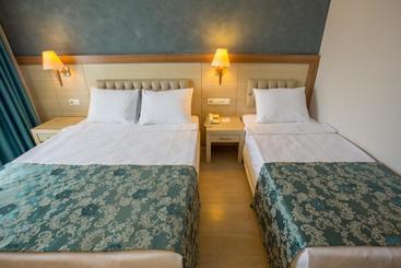 هتل Side Aquamarin Resort & Spa