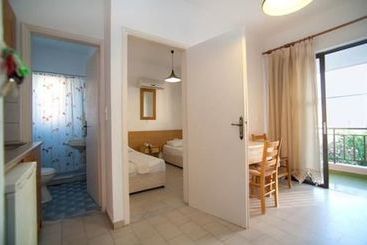 هتل Kardamena Holidays Apartments