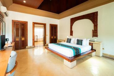 Villa Almarik Resort