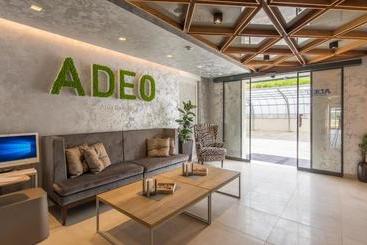 Aparthotel Adeo