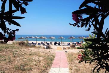 هتل Golden Beach