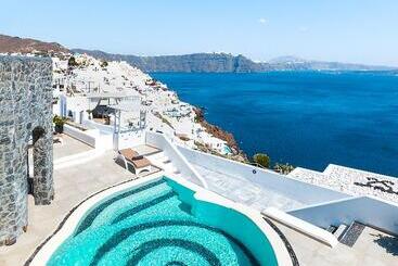 هتل Santorini Secret Premium