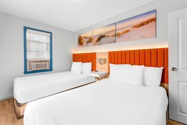 هتل Buttercup Suites