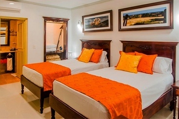 Hotel E La Calesa