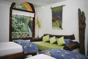 هتل Kashama Eco Resort & Spa