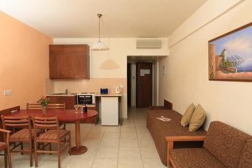 Vangelis Hotel & Suites