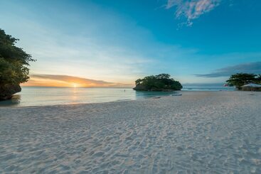 בית מלון כפרי Crimson Resort And Spa Boracay