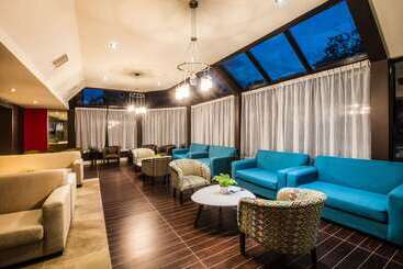 فندق Ramada By Wyndham Jacksons Point