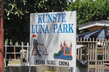 هتل Kunste