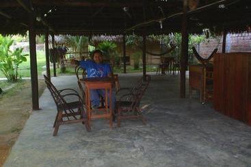 تختخواب و صبحانه Amazonia Guest House