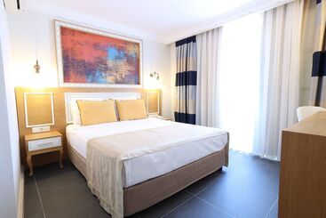 Crystal Club World Of Colours   All Inclusive