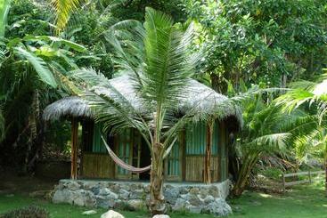 هتل Bahia Lodge