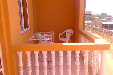 Chez Albino Guest House