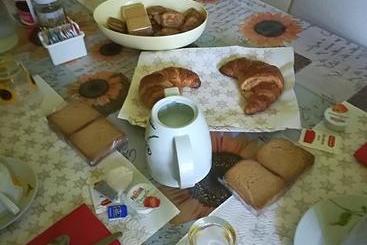 تختخواب و صبحانه Casa Fiorita