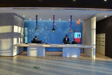 Отель Ibis Harbin Normal University