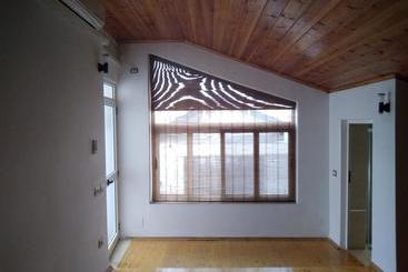 Buff Hostel Tirana
