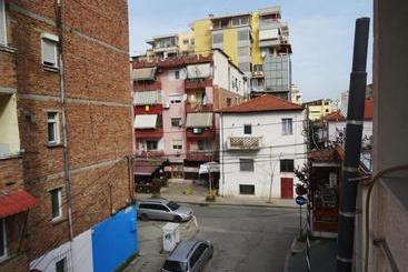 Buff Hostel Tirana