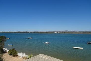 Faro Beach Life Hostel