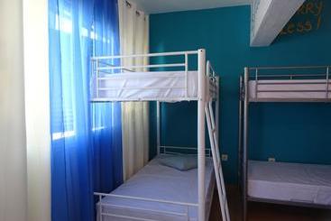 Faro Beach Life Hostel