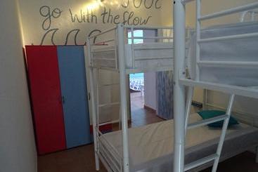 Faro Beach Life Hostel