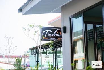 هاستل Tan Bann Mansion Surin
