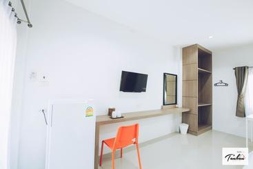 هاستل Tan Bann Mansion Surin