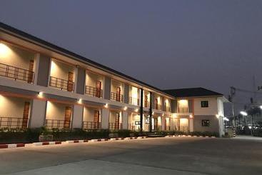 هاستل Tan Bann Mansion Surin