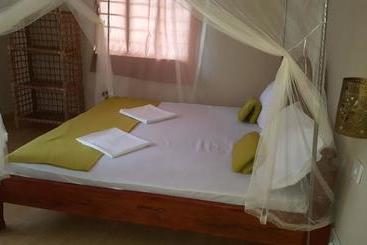 تختخواب و صبحانه Villa Mina Beachhouse