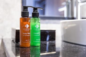 هتل Essenza  & Spa