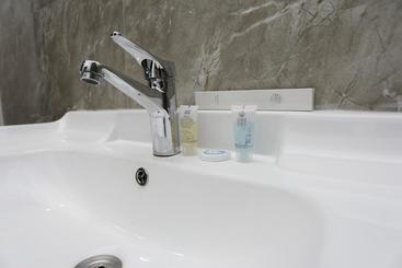 زيد للأجنحة الفندقية   Zaid Hotel Suites