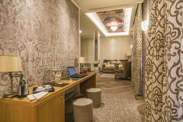 هتل Villa Pascucci