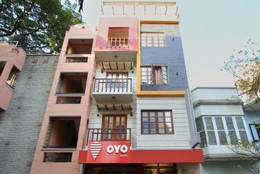 Oyo 7728 Hotel Nayaab Comforts