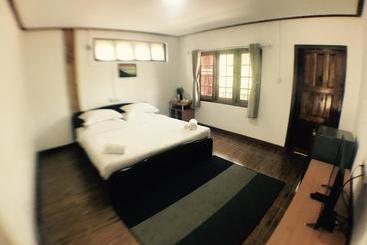 Gloria Motel