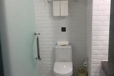 هتل Hi Inn Xuzhou Greenland Business City