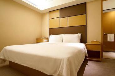 Ji Hotel Suzhou Sports Center