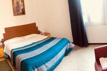 B&b Del Corso   Affittacamere Giulianova