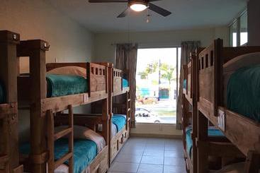 هاستل Hostal Bucerias