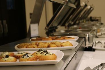 هتل Marriott Executive Apartments Madinah