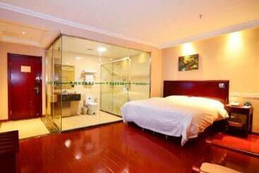 ホテル Greentree Inn Jiangsu Lianyungang Donghai New Bus Station Express