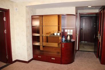 هتل Southern Airlines Pearl  Dalian