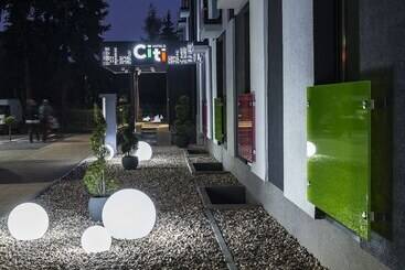 هتل آپارتمان Citi Hotel S Wrocław