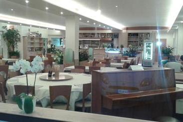 هتل La Rondine