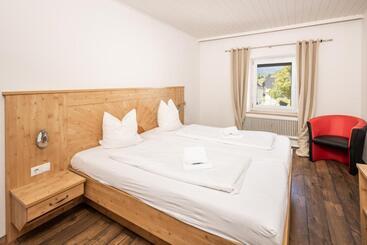 בית מלון כפרי Mentenwirt Pension&appartements